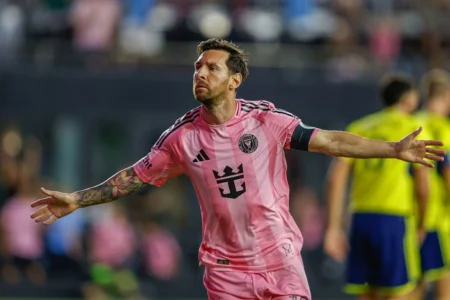 Lionel Messi estabelece novo recorde mundial em título do Inter Miami