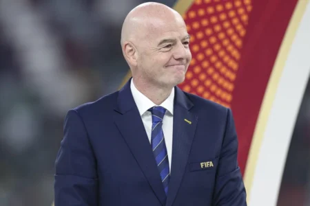 Presidente da Fifa parabeniza Flamengo pelo título da Libertadores