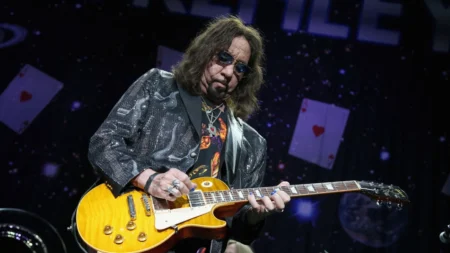 A infeliz declaração de Gene Simmons sobre a morte de Ace Frehley A infeliz declaração de Gene Simmons sobre a morte de Ace Frehley