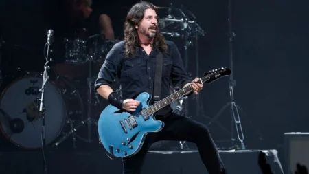 A iniciativa beneficente do Foo Fighters para celebrar aniversário de Dave Grohl