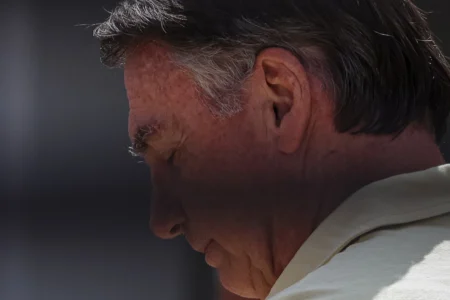 Comissão da Câmara pede ao STF liberação para inspecionar cela de Bolsonaro