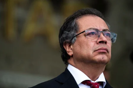 Corpos aparecem no mar da Colômbia e Petro sugere relação com os EUA