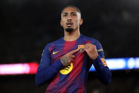 De virada, Barcelona vence Atlético de Madrid com gol brasileiro De virada, Barcelona vence Atlético de Madrid com gol brasileiro