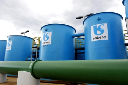 Falta de energia afeta abastecimento de água na capital e cidades da Grande SP Falta de energia afeta abastecimento de água na capital e cidades da Grande SP