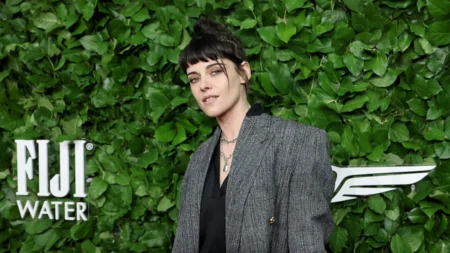 Kristen Stewart afirma que atuar ‘é pouco masculino’ e que atores mascaram suas fragilidades