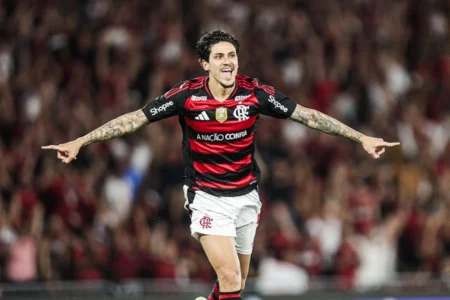Prêmio Brasileirão: gol de Pedro é eleito o mais bonito pela CBF Prêmio Brasileirão: gol de Pedro é eleito o mais bonito pela CBF