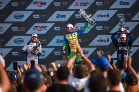 Stock Car: Nelson Piquet Jr. domina de ponta a ponta e vence prova