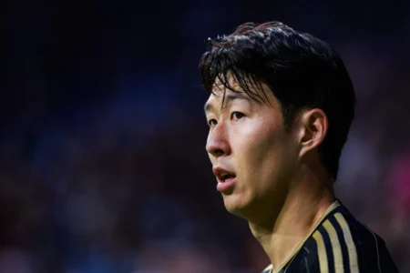 Sul-coreana é condenada a quatro anos por chantagear Son Heung-min Sul-coreana é condenada a quatro anos por chantagear Son Heung-min