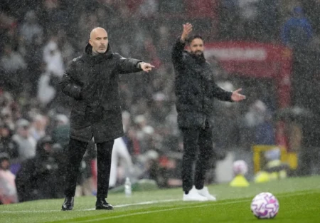 Chelsea e United surpreendem com demissão de treinadores hoje entenda Chelsea e United surpreendem com demissão de treinadores hoje entenda