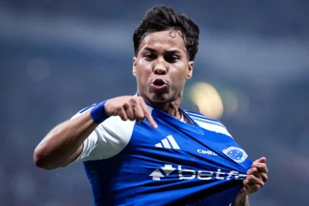 Cruzeiro decide agora, Kaio Jorge fica, negociações com Flamengo encerradas hoje Cruzeiro decide agora, Kaio Jorge fica, negociações com Flamengo encerradas hoje