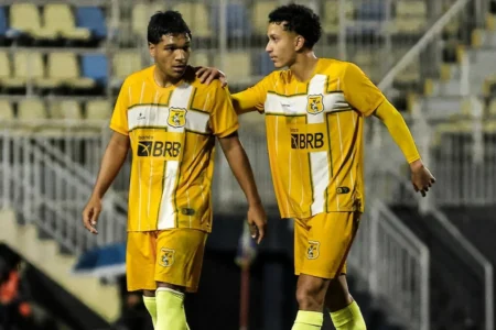 Brasiliense busca 2ª vitória hoje na Copinha 2026 contra Fluminense