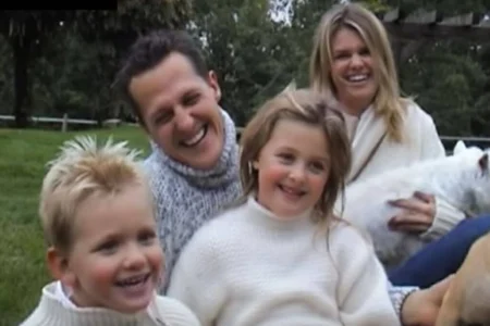 Filha de Schumacher faz declaração emocionante no aniversário de 57 anos do pai