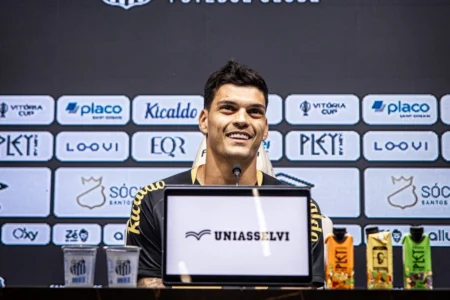 Gabriel Brazão do Santos revela interesse de clubes e compromisso com o Alvinegro