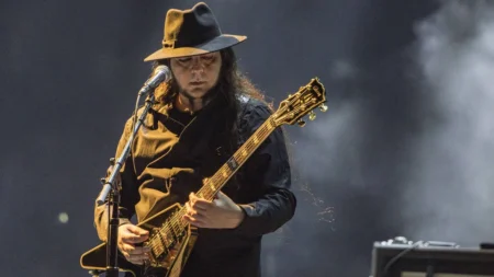 Daron Malakian lembra dessa noite inesquecível de substituir James Hetfield em Metallica Daron Malakian lembra dessa noite inesquecível de substituir James Hetfield em Metallica
