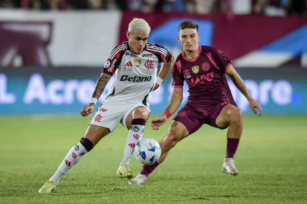 Lanús vence Flamengo no primeiro jogo da Recopa, com vantagem no título