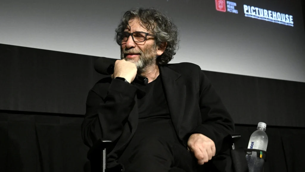 Neil Gaiman nega novamente acusações de má conduta sexual Neil Gaiman nega novamente acusações de má conduta sexual