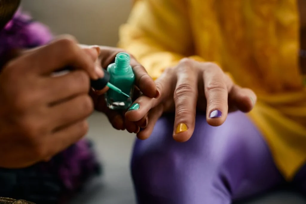 Mantenha unhas de Carnaval impecáveis agora com 3 dicas essenciais Mantenha unhas de Carnaval impecáveis agora com 3 dicas essenciais