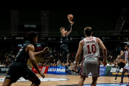 NBB: Brasília Basquete sofre sequência de 9-0 e é derrotado em casa pelo líder Franca NBB: Brasília Basquete sofre sequência de 9-0 e é derrotado em casa pelo líder Franca