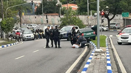 Policial penal agredido por PMs e GCM em Guarulhos hoje Policial penal agredido por PMs e GCM em Guarulhos hoje