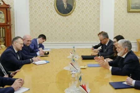 Amorim se encontra com chanceler russo em Moscou hoje