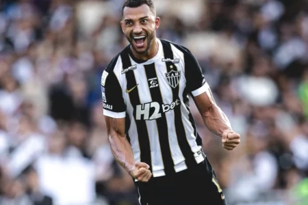 Vitor Hugo decide Atlético bate Vasco agora