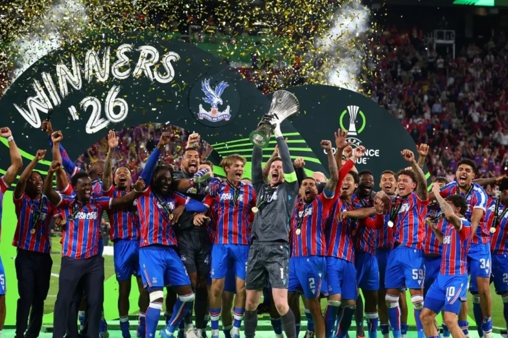 Crystal Palace conquista sua primeira conquista continental de forma emocionante com uma vitória de 1 a 0 Crystal Palace conquista sua primeira conquista continental de forma emocionante com uma vitória de 1 a 0