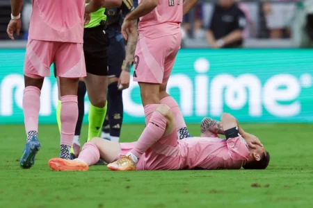 Messi agora descansa devido a inflamação muscular após exames Messi agora descansa devido a inflamação muscular após exames