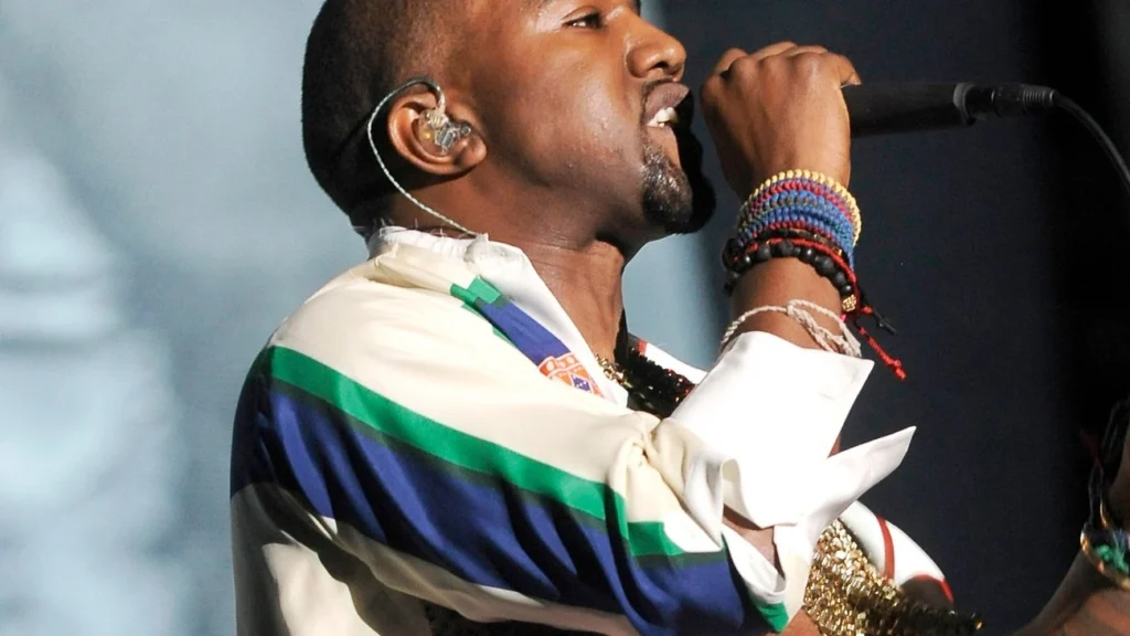 Kanye West faz shows na Holanda hoje no aniversário com autorização concedida