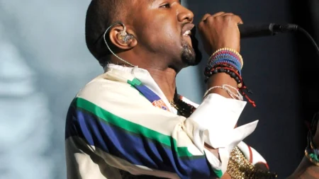 Kanye West faz shows na Holanda hoje no aniversário com autorização concedida Kanye West faz shows na Holanda hoje no aniversário com autorização concedida