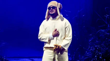 Bad Bunny agora no Brasil com turnê Debí Tirar Más Fotos, veja os momentos mais incríveis