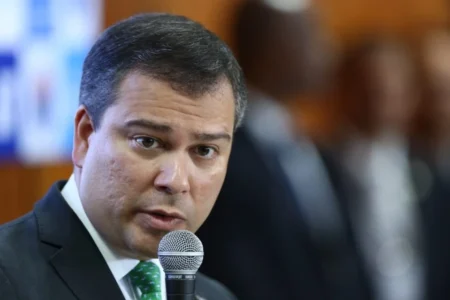 PF analisa delação de ex-presidente do BRB Paulo Henrique Costa agora em caso de irregularidades
